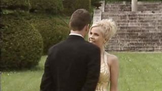 Подружка невесты соблазнила жениха и трахнулась с ним перед свадьбой